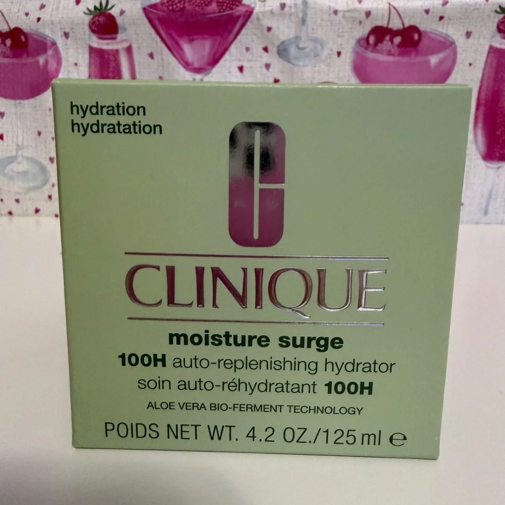 Clinique Moisture Surge 100h Auto Replenishing .Hydrator 125ml/ 4.2 Oz. - Picture 4 of 5